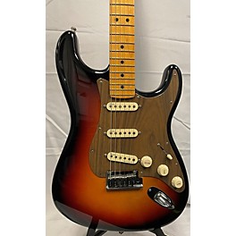 Used Fender Used Fender American Ultra Stratocaster 2 Tone Sunburst Solid Body Electric Guitar