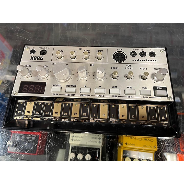 Used KORG VOLCA BASS Synthesizer | Guitar Center