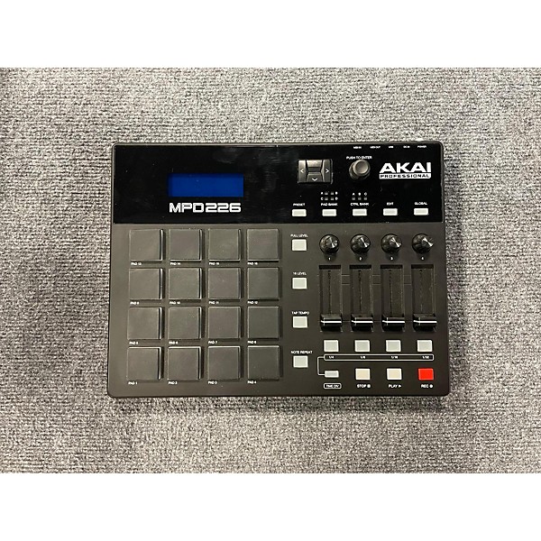 最短当日出荷 MPD 226 AKAI MIDI パッドコントローラー | www.cvsreifen.de