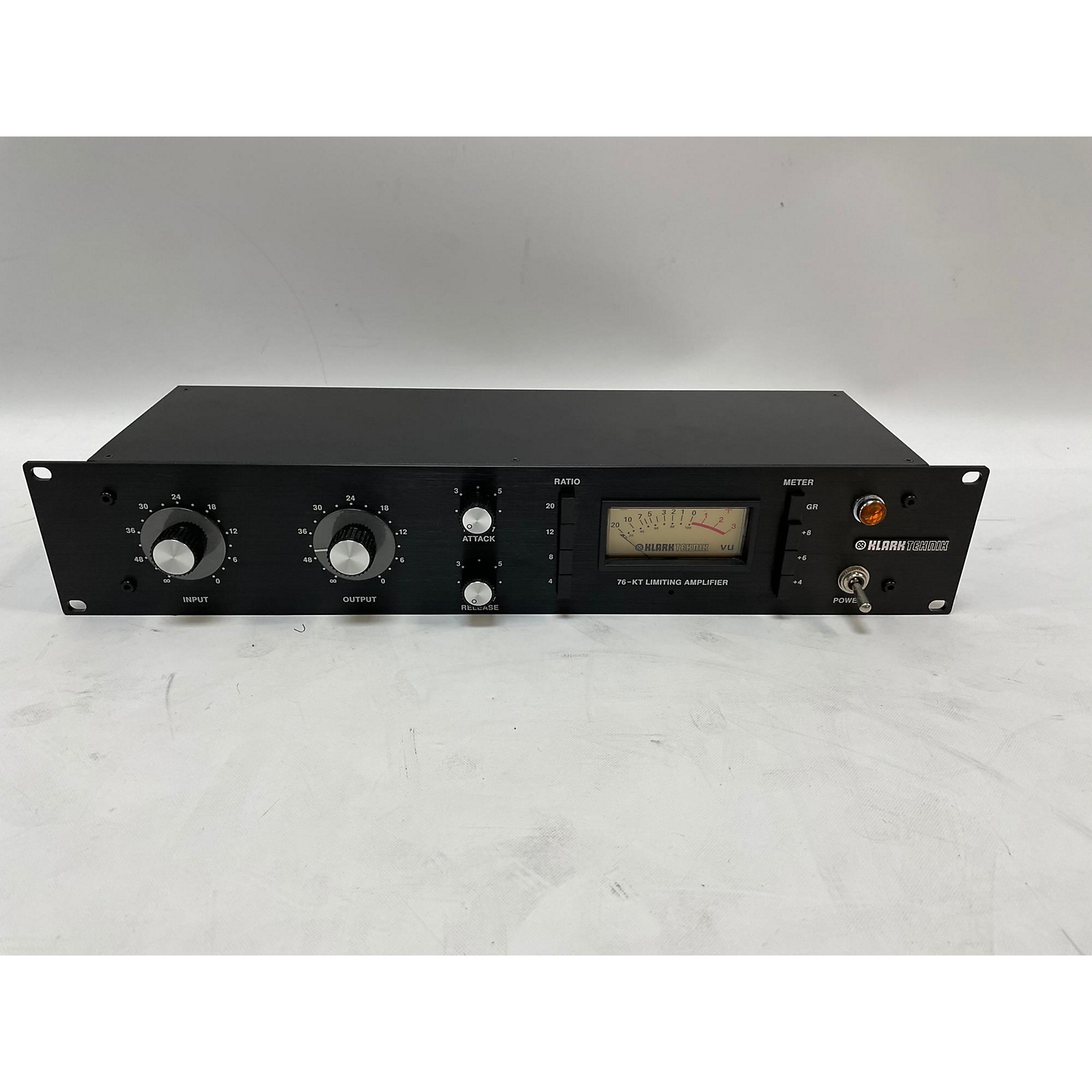 KLARK TEKNIK 76-KT（KLARK TEKNIKが名機をモデリングした76KTと