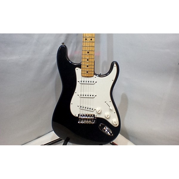 Used Fender 1981 Standard Stratocaster Solid Body Electric Guitar