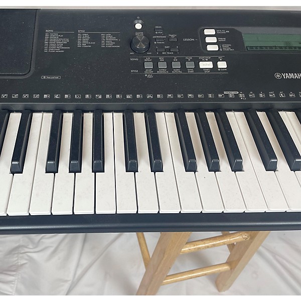 Used Yamaha PSREW310 76 Key Digital Piano
