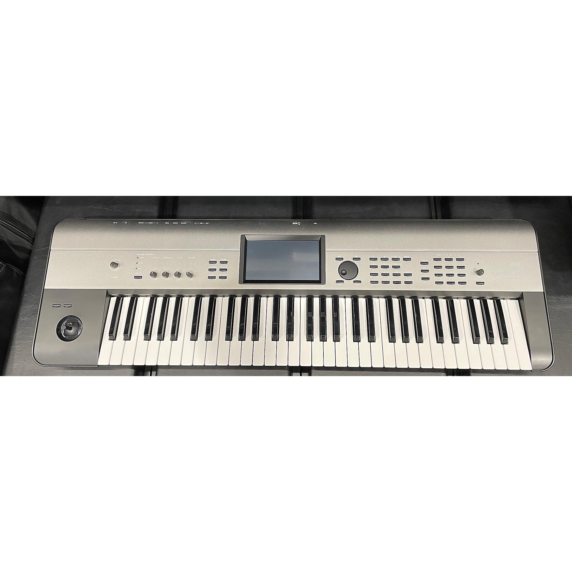 Used KORG Krome 61 Key Keyboard Workstation | Guitar Center