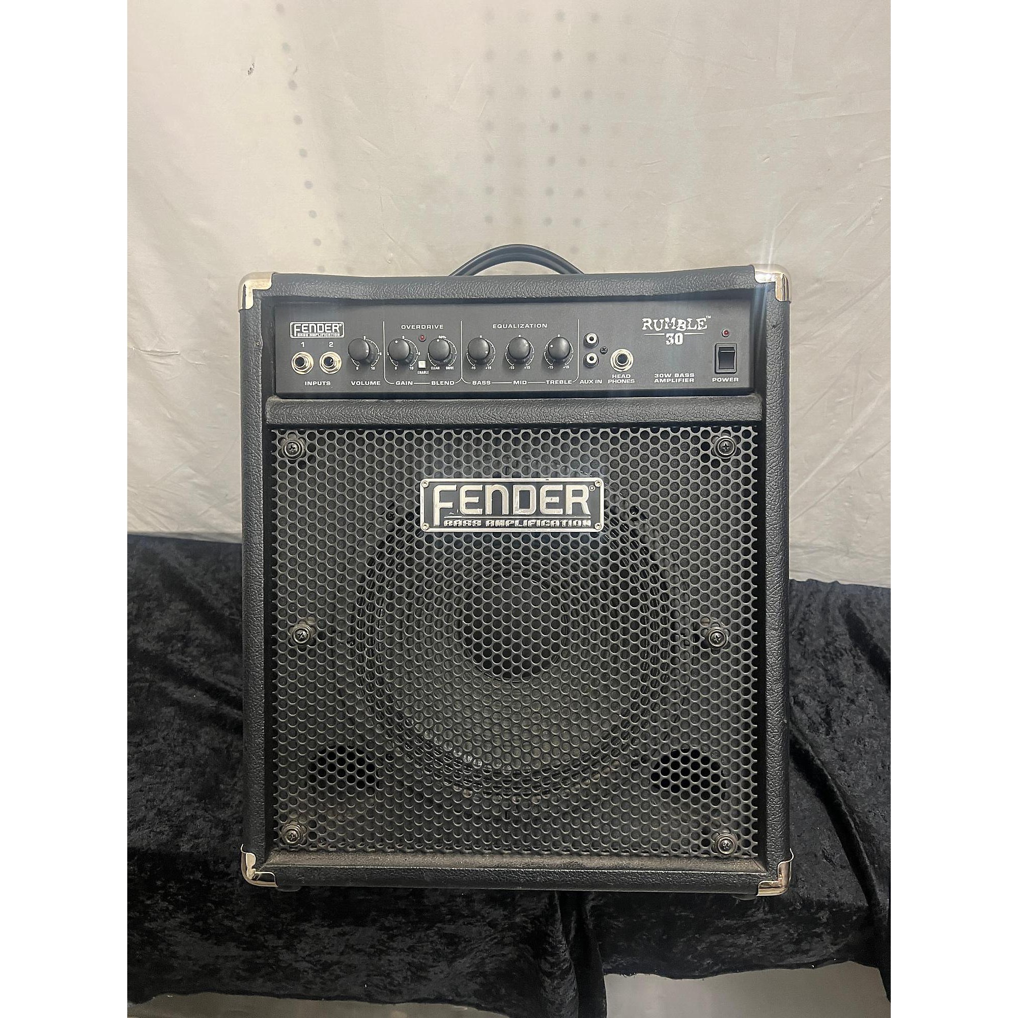 Used Fender Rumble 30 30W 1x10 Bass Combo Amp | Guitar Center