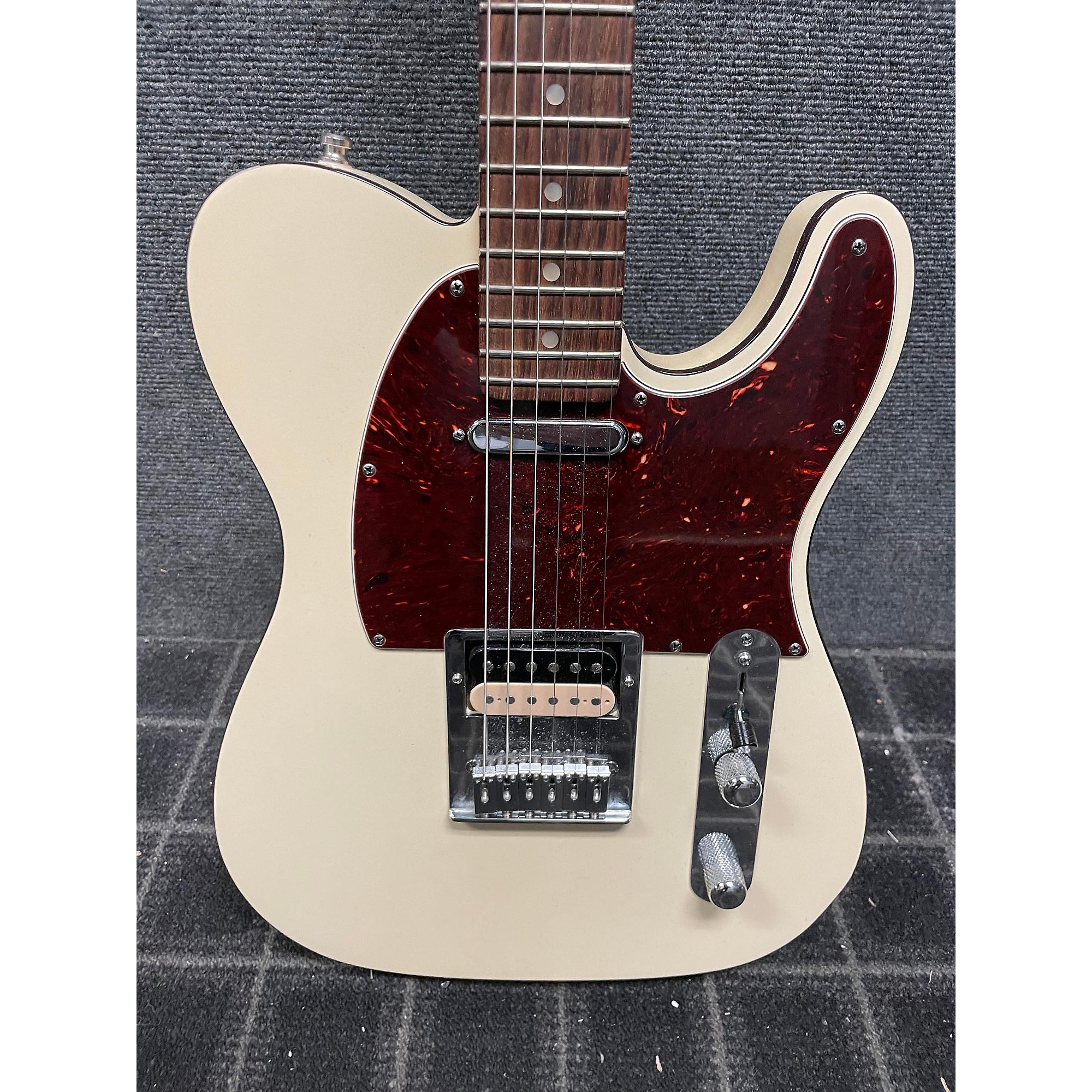 Used Fender American Deluxe Telecaster Solid Body Electric Guitar