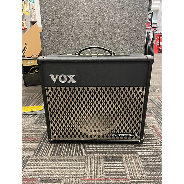 Used VOX VT30 Valvetronix 1x10 30W Guitar Combo Amp | Guitar Center