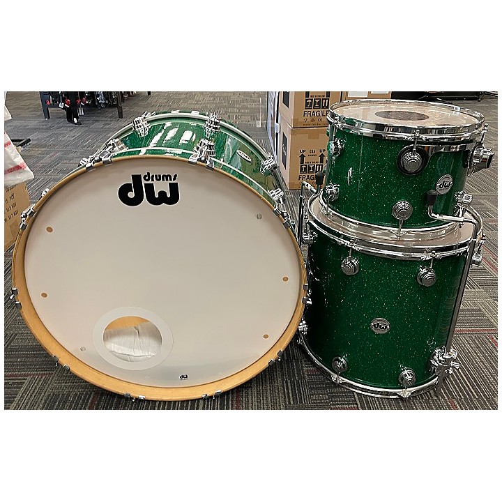 Използван DW Collectors Series Drum KitИзползван DW Collectors Series Drum Kit  