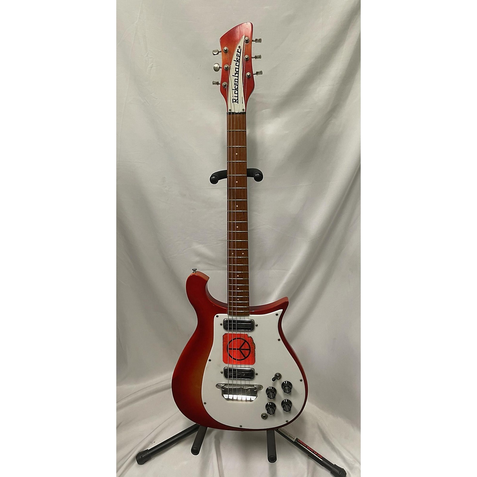 Rickenbacker on sale solid body