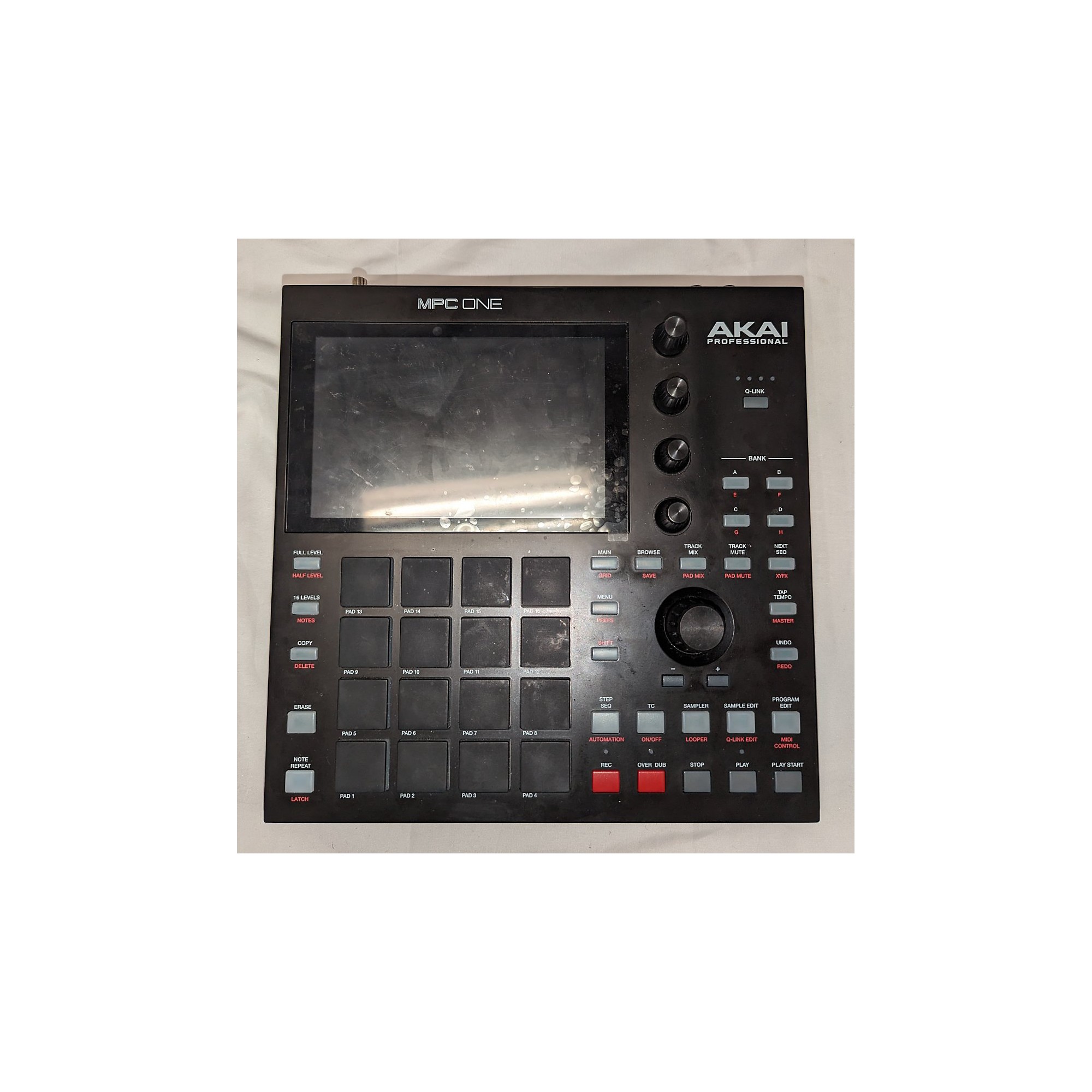 Used Akai Professional MPC ONE DJ Controller | Guitar Center