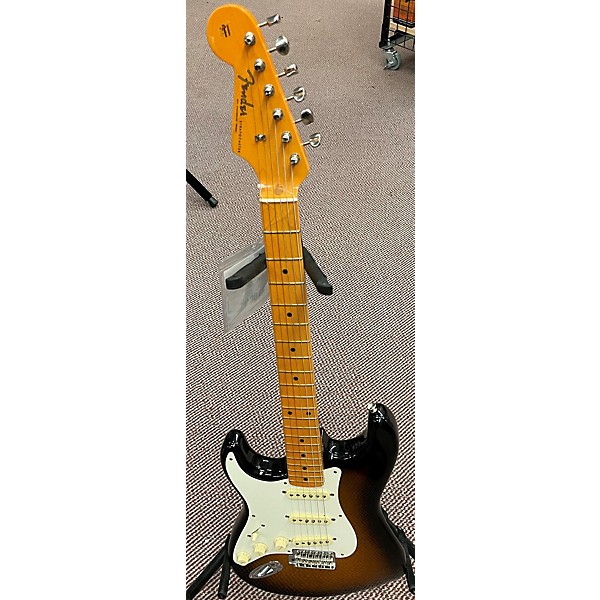 Used Fender 2022 1957 American Vintage II Stratocaster Left Handed Solid Body Electric Guitar