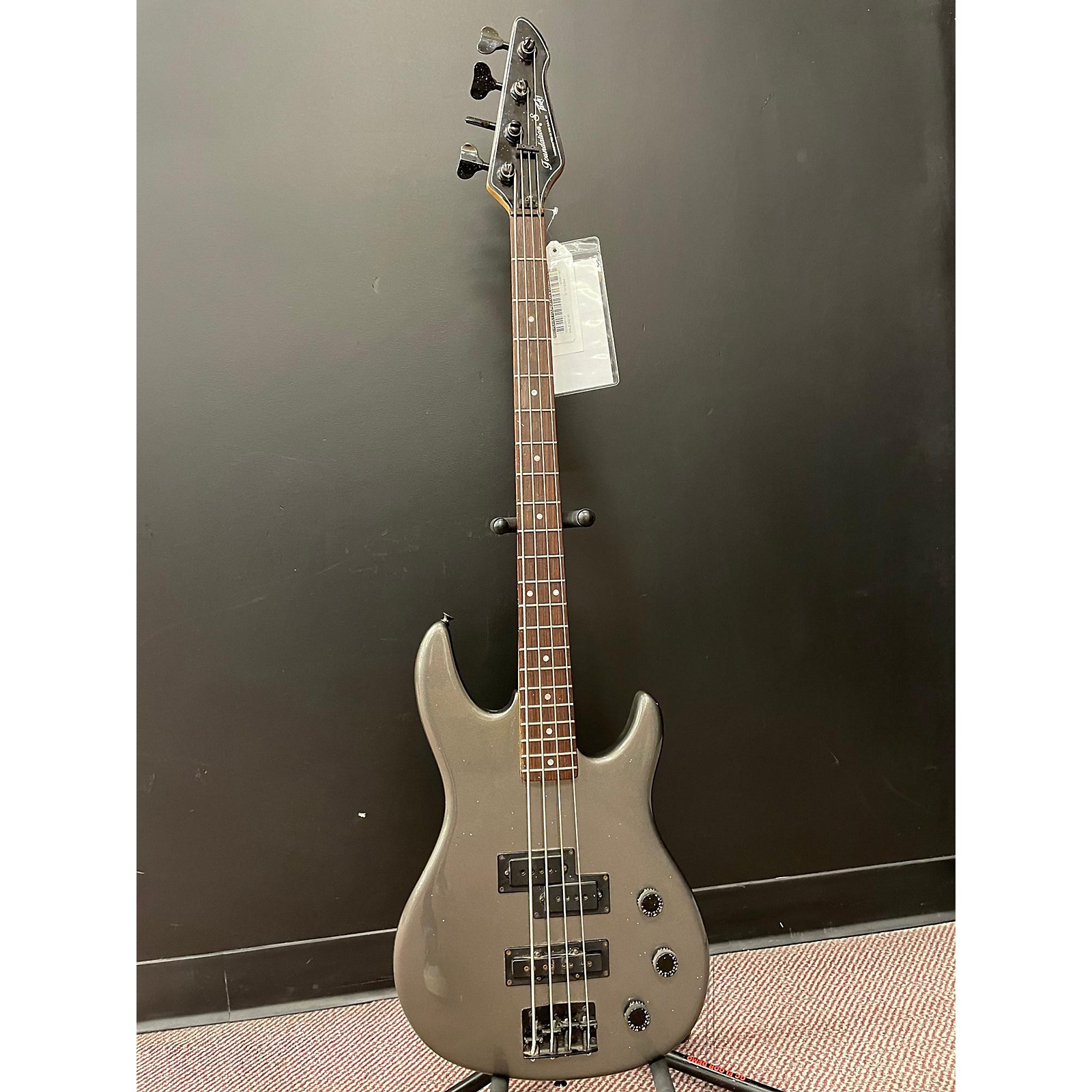 Used Peavey FOUNDATION S Electric Bass Guitar Gunmetal Gray Guitar