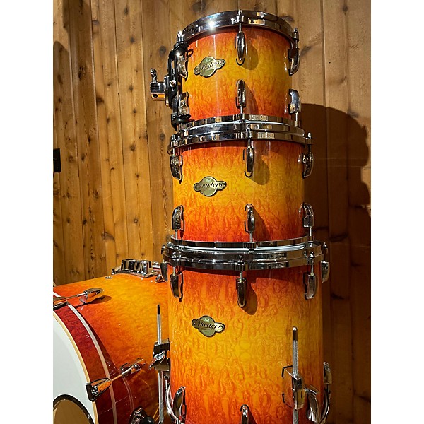 Used Pearl Used Pearl 4 piece Masters All Maple Cherry Sunburst Drum Kit