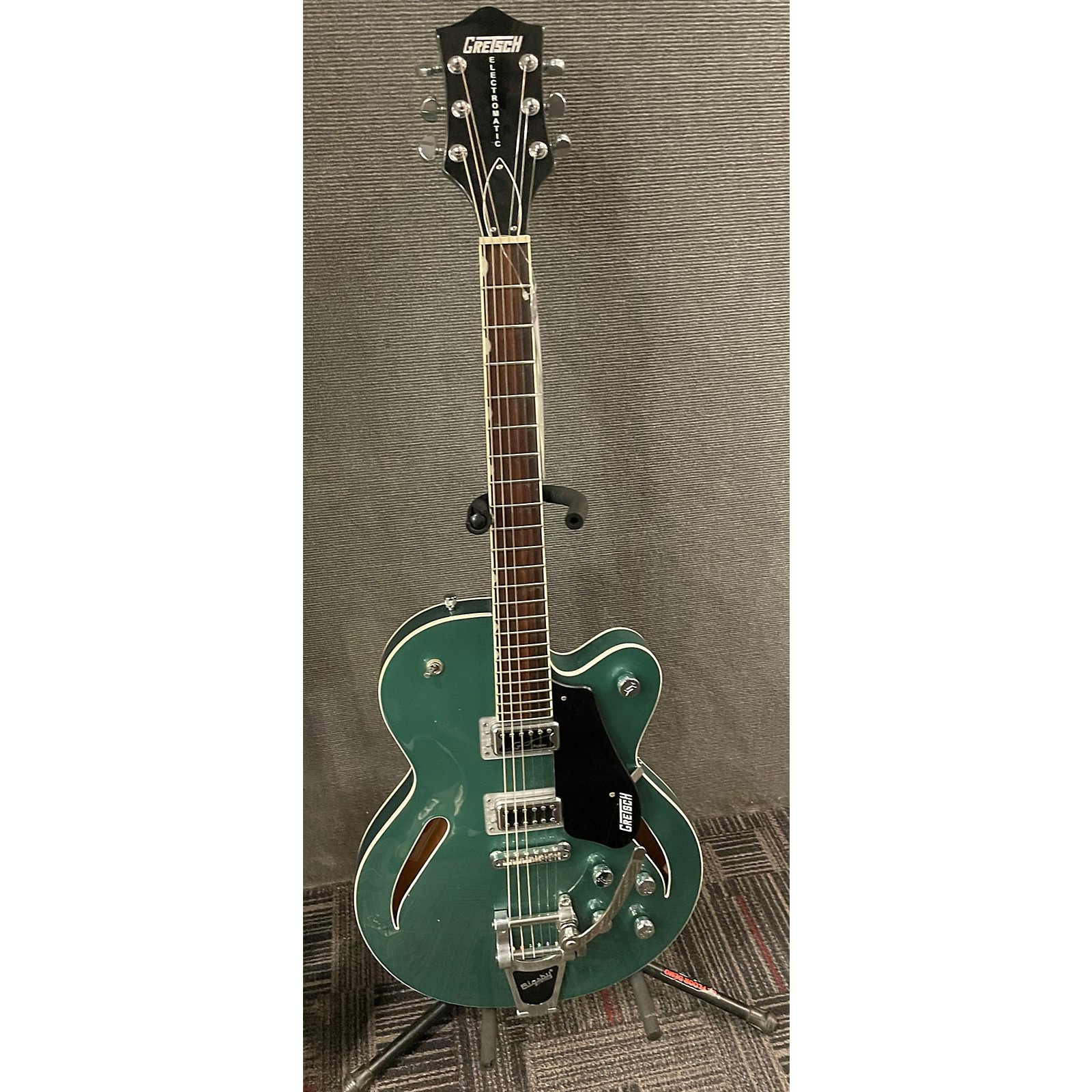 Used Gretsch Guitars G5620T Hollow Body Electric Guitar Green | Guitar  Center