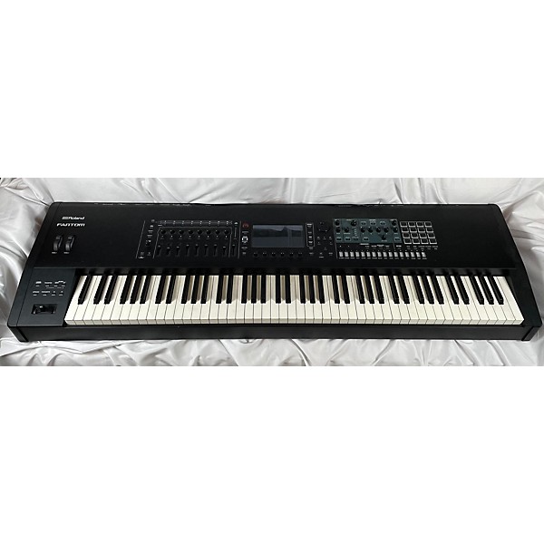 Used Roland Fantom 8 Keyboard Workstation