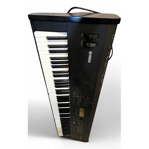Used Yamaha s90 Keyboard Workstation