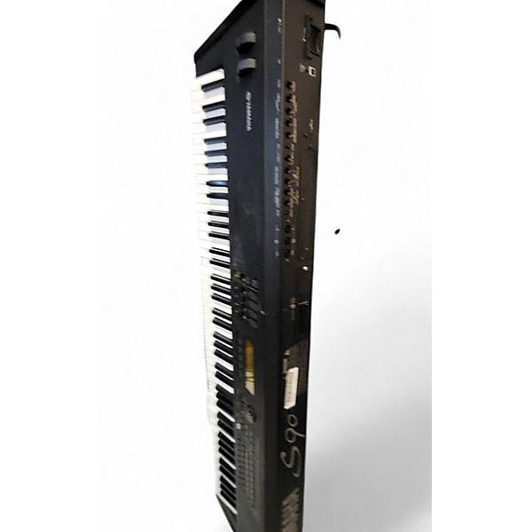 Used Yamaha s90 Keyboard Workstation