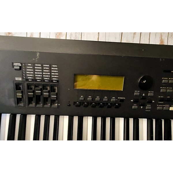 Used Yamaha s90 Keyboard Workstation