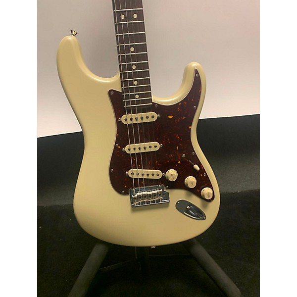 Used Fender 2020 American Showcase Stratocaster Solid Body Electric Guitar