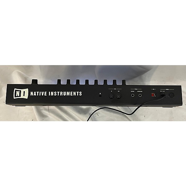 Used Native Instruments Komplete Kontrol S25 MIDI Controller