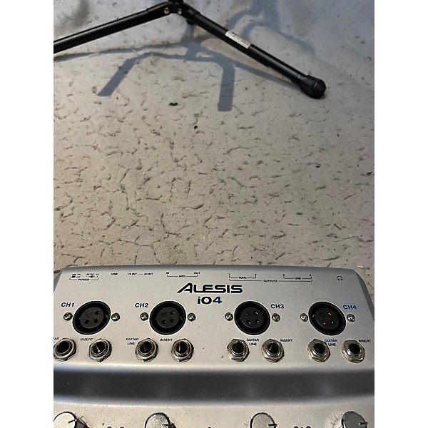 Used Alesis IO4 Audio Interface