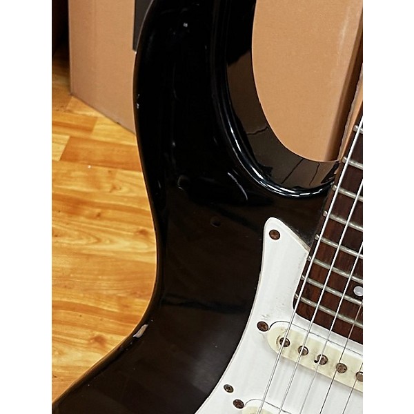 Used Yamaha EG112 Solid Body Electric Guitar