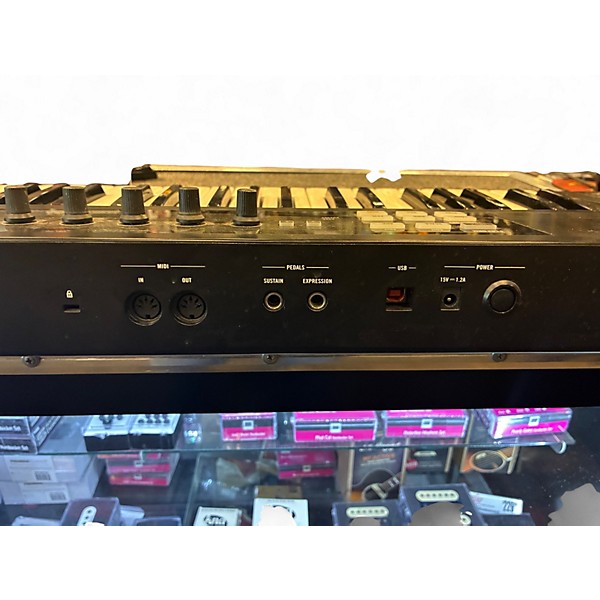Used Native Instruments Komplete Kontrol S61 MIDI Controller