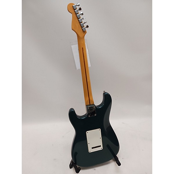 Vintage Fender 1987 American Standard Stratocaster Solid Body Electric Guitar