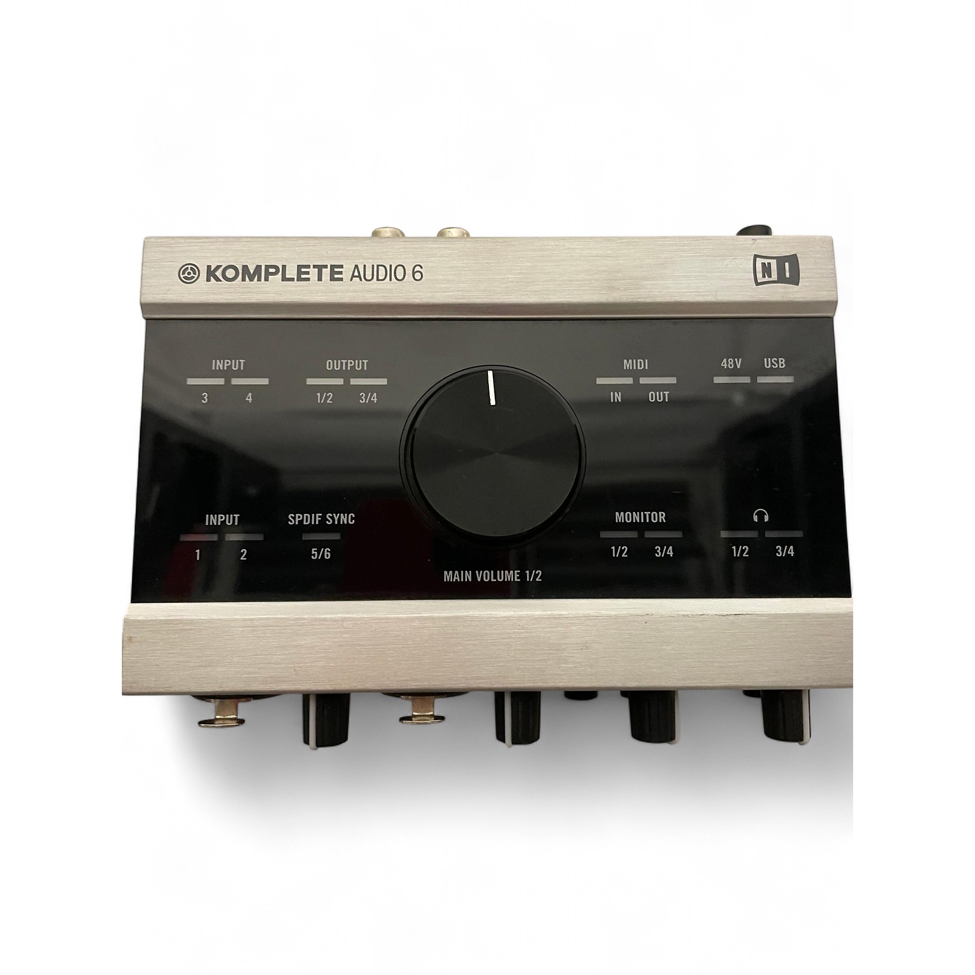 KOMPLETE AUDIO 6 オーディオインターフェース オールマイティーでUSBバスパワー駆動の6IN/6OUTオーディオ
