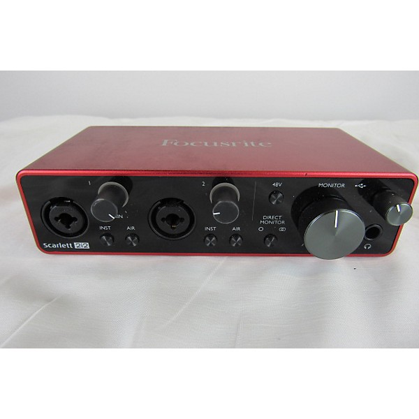 Used Focusrite Scarlett 2i2 Gen 3 Audio Interface | Guitar Center