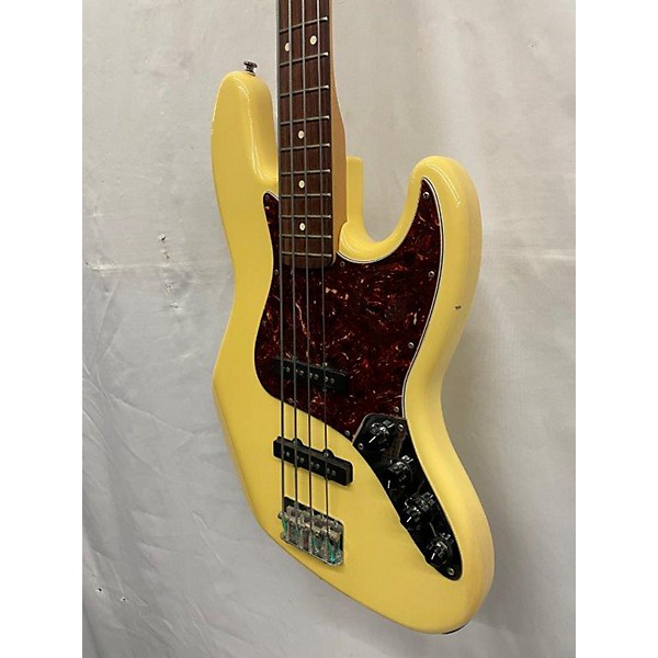 Used Fender Deluxe Jazz Bass Electric Bass Guitar