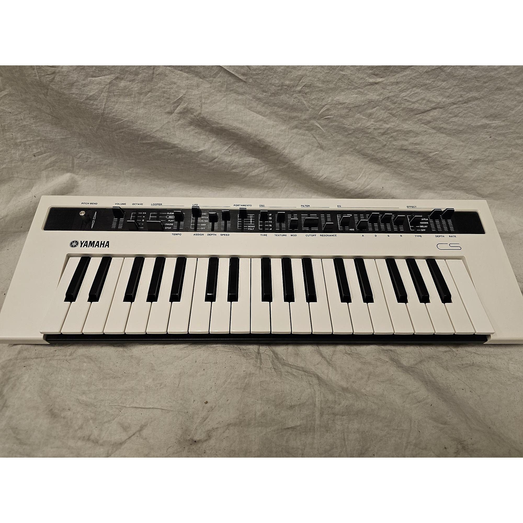 Used Yamaha Reface CS Portable Keyboard | Guitar Center