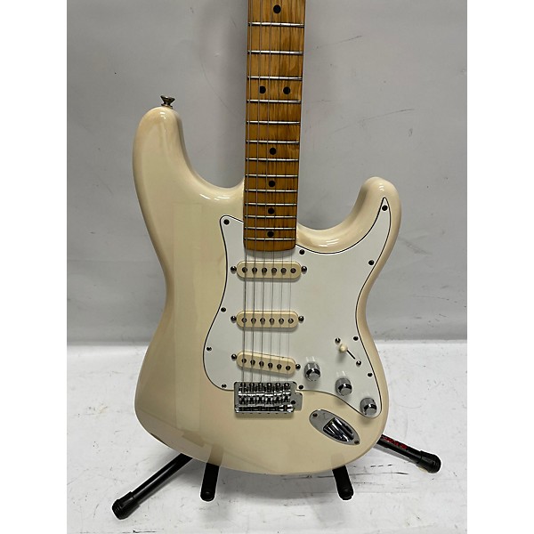 Used Fender 40th Anniversary Stratocaster Solid Body Electric Guitar