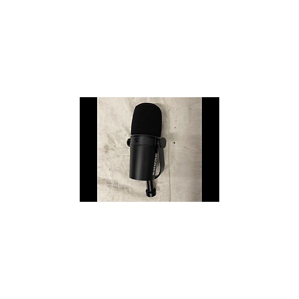 Used Shure MV7X Dynamic Microphone | Guitar Center