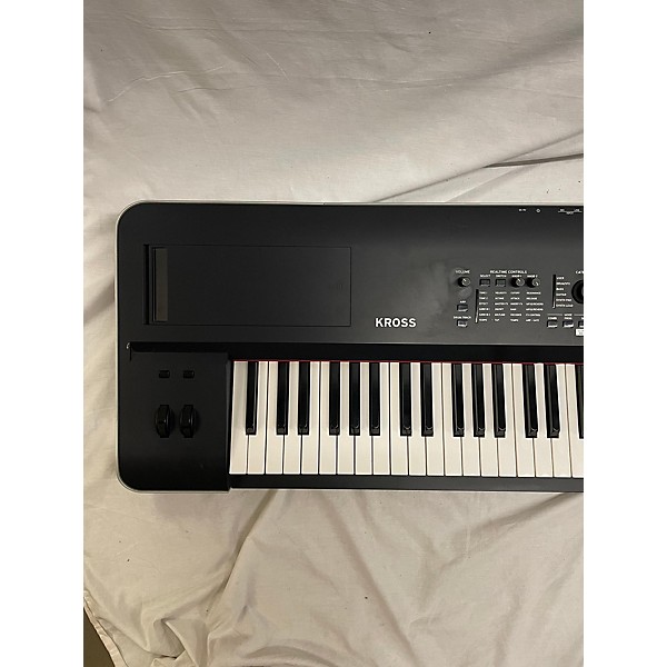 Used KORG KROSS 2 61 Key Keyboard Workstation