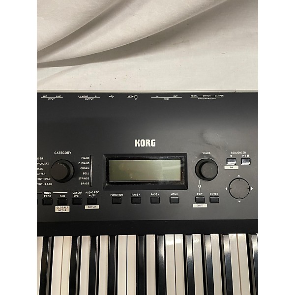 Used KORG KROSS 2 61 Key Keyboard Workstation