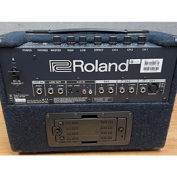 Used Roland KC220 Keyboard Amp