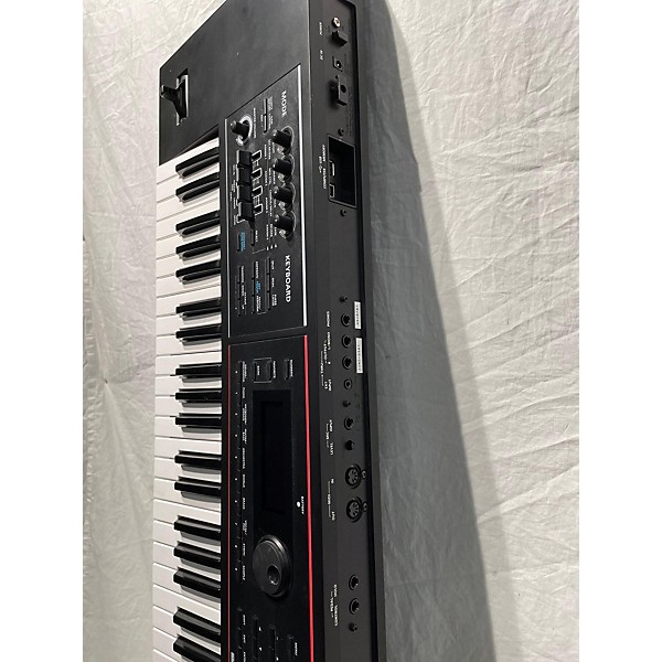 Used Roland JUNO DS 61 Synthesizer