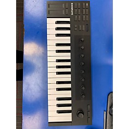 Used Native Instruments Used Native Instruments Komplete Kontrol M32 MIDI Controller