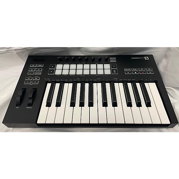 Used Novation Launchkey 25 Key MIDI Controller