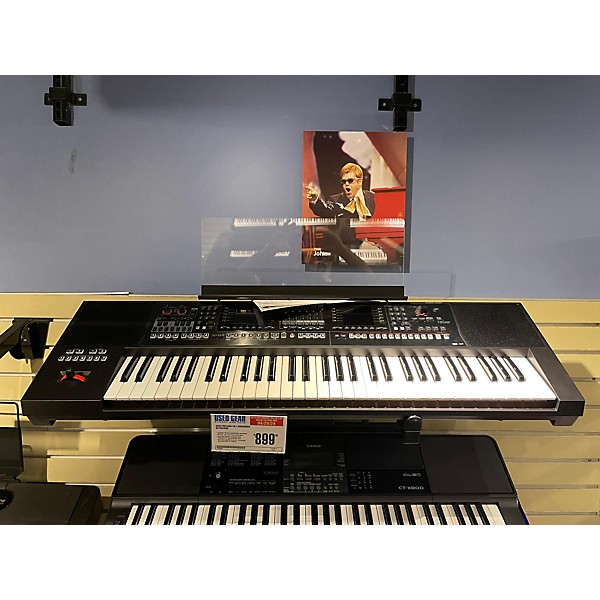 Used Roland EA7 Arranger Keyboard