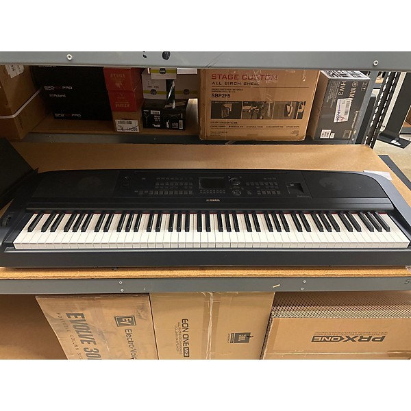 Used Yamaha DGX670 Digital Piano