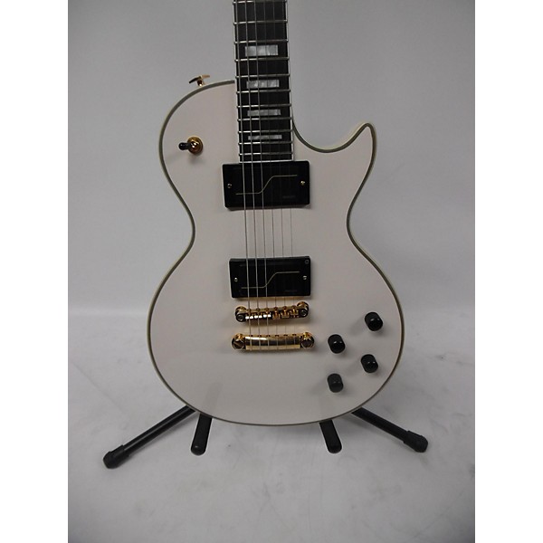 Used Epiphone Used Epiphone Matt Heafy Les Paul Custom Alpine White Solid Body Electric Guitar