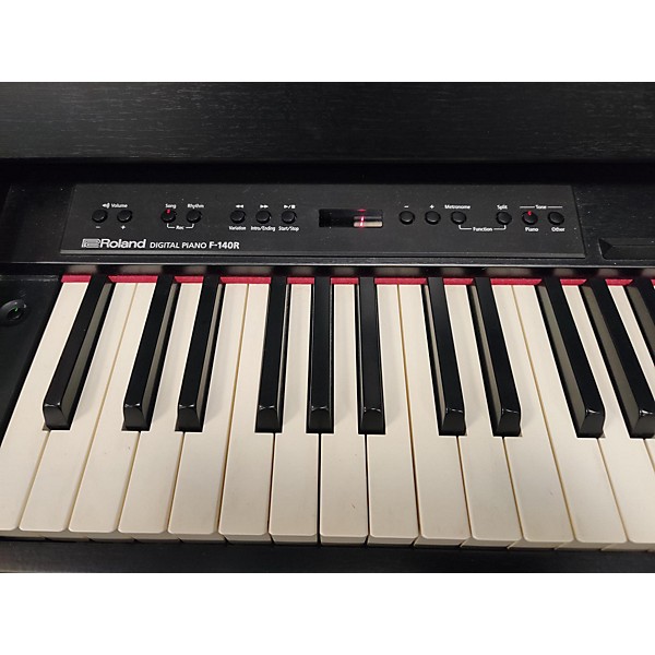 Used Roland F140R Digital Piano