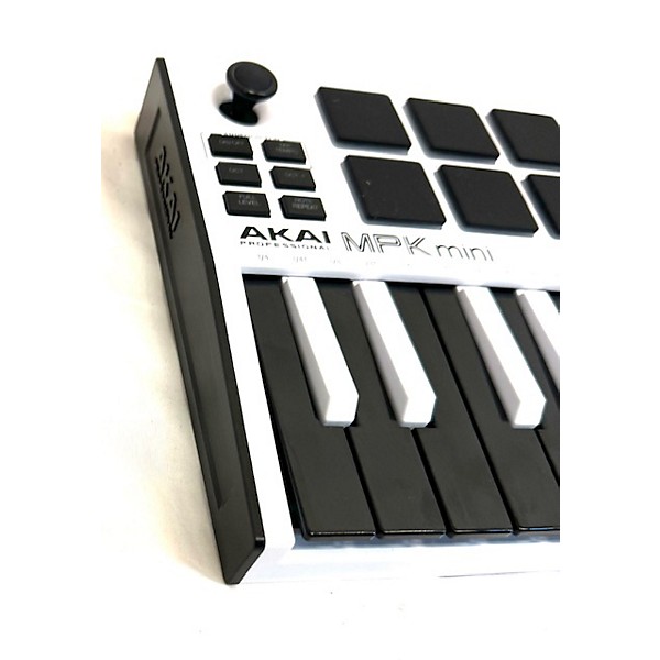 Used Akai Professional Mpk Mini Portable Keyboard