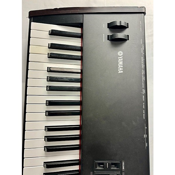 Used Yamaha S80 Keyboard Workstation