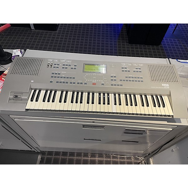 Used KORG IS50 Keyboard Workstation