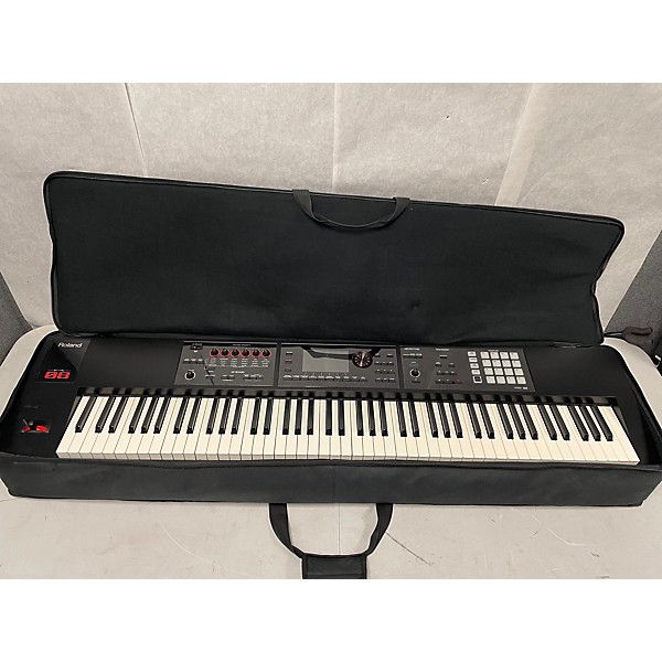 Used Roland FA08 Keyboard Workstation