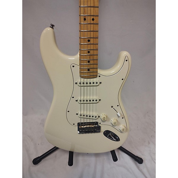 Used Fender AMERICAN SERIES STRATOCASTER Solid Body Electric Guitar