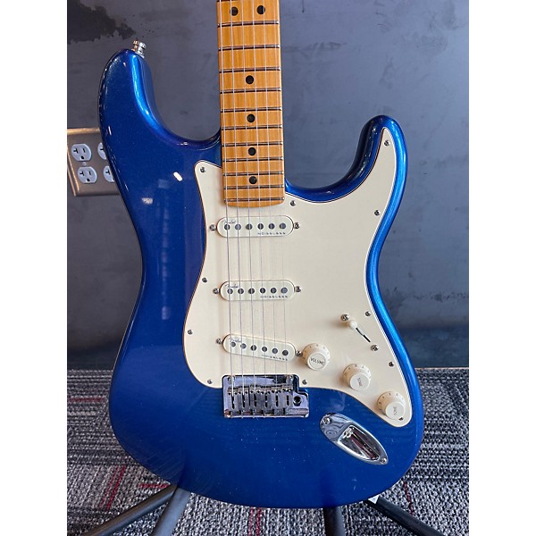 Used Fender Used 2021 Fender American Ultra Stratocaster Cobra Blue Solid Body Electric Guitar