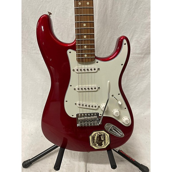 Used Fender Used Fender Standard Stratocaster Red Solid Body Electric Guitar